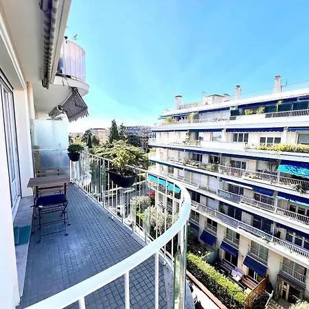 Διαμέρισμα B030 Grand Renove Spacieux Et Lumineux